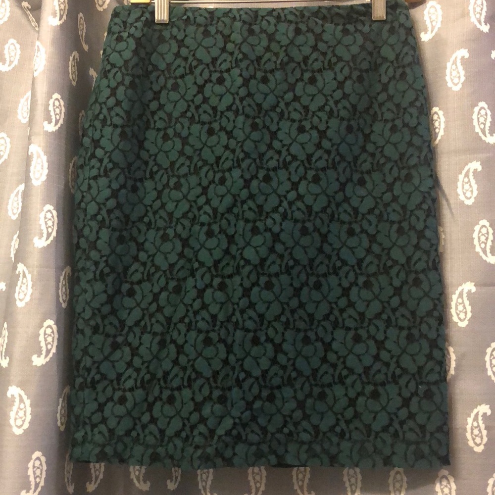 New York & Company - Size 4 - Lace Green Skirt